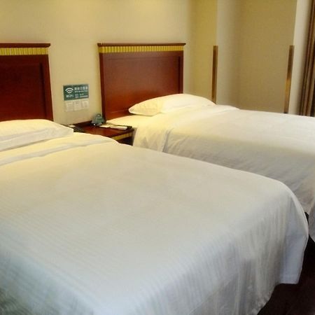 Greentree Inn Shandong Qingdao Wuyishan Road Jiashike Shopping Center Business Hotel Exterior photo