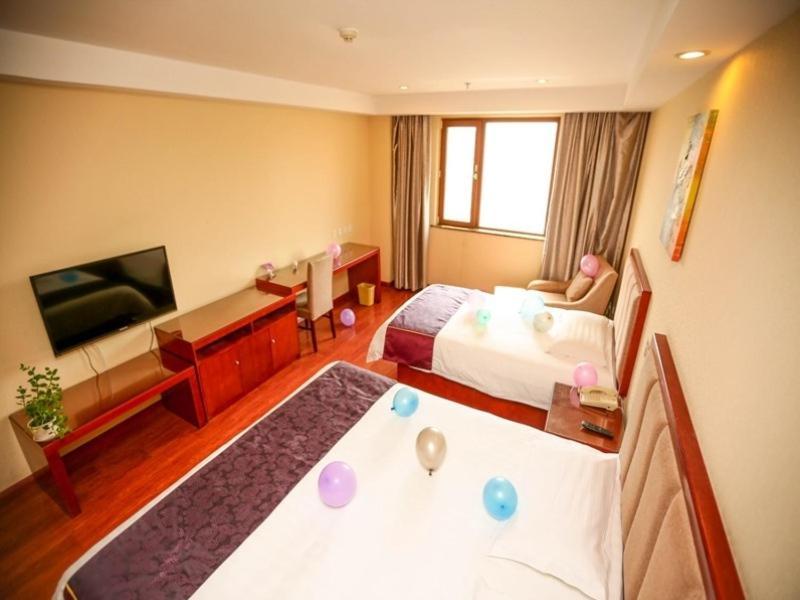 Greentree Inn Shandong Qingdao Wuyishan Road Jiashike Shopping Center Business Hotel Exterior photo